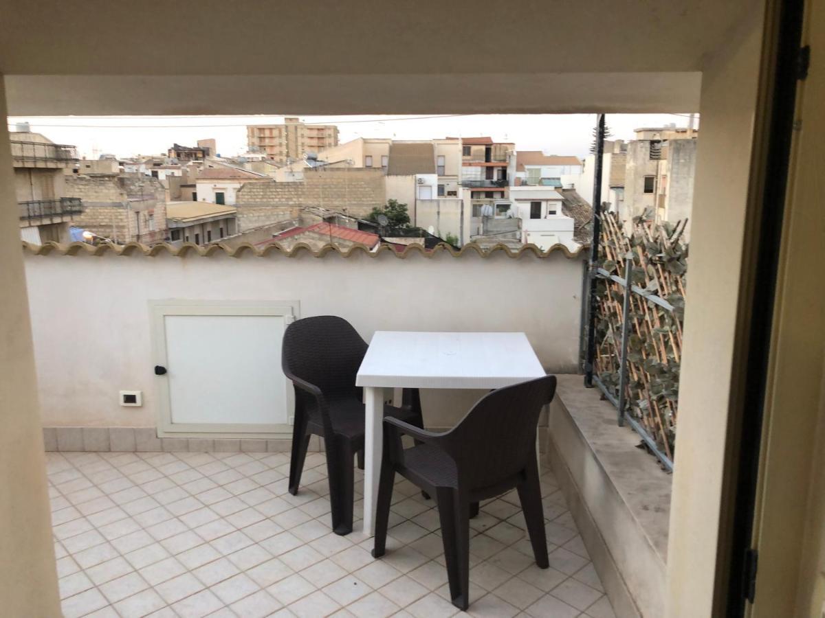 Apartament Mansarda Mentana Due Vittoria Zewnętrze zdjęcie