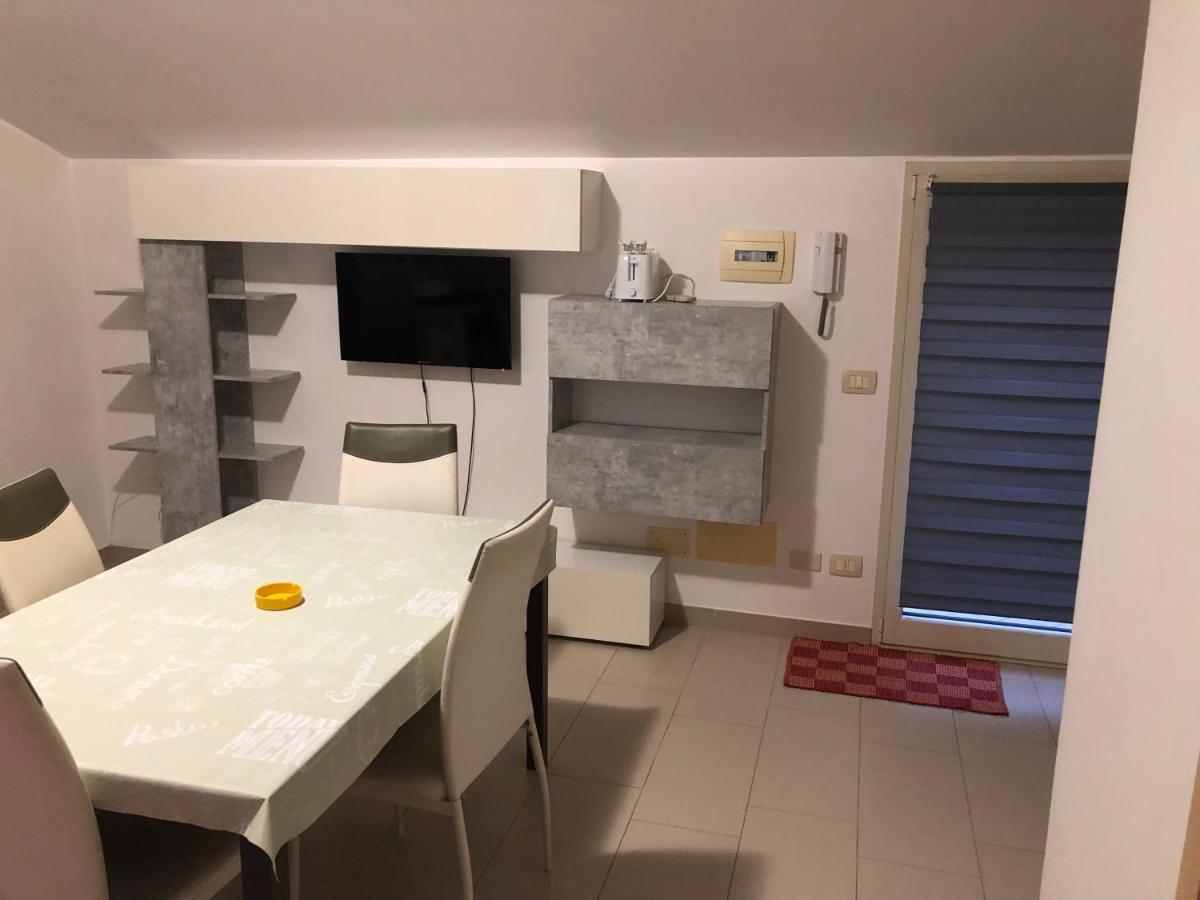 Apartament Mansarda Mentana Due Vittoria Zewnętrze zdjęcie